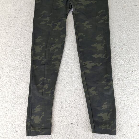 Spanx Look at Me Now Seamless Leggings Green‎ Camo FL3515 Women's Size XL - Picture 4 of 8